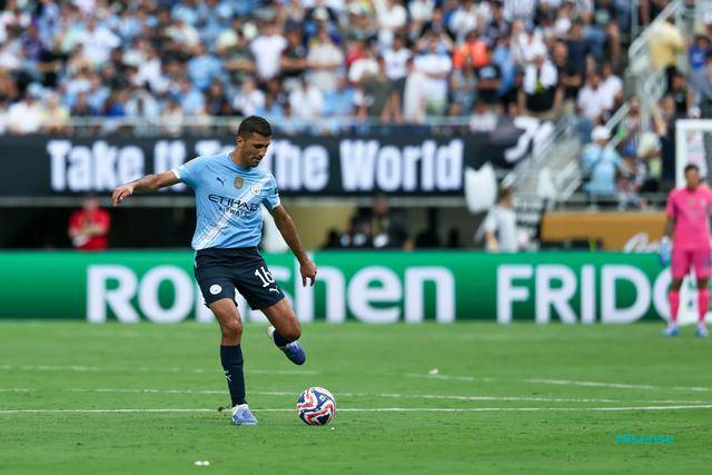 晋级下一阶段引发热议！，哈兰德在瑞士队比赛中出色发挥观众掌声雷动的简单介绍-九游登录